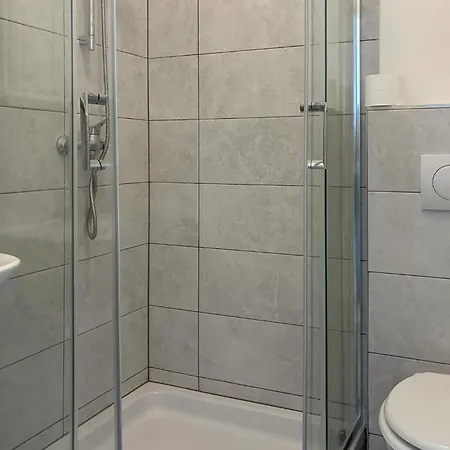 3 Bedroom Gorgeous In *