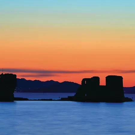 公寓 3 Bedroom Gorgeous In *